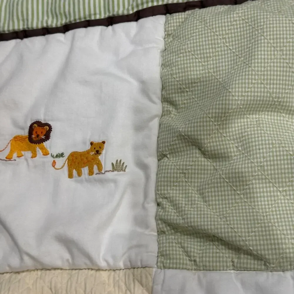 FAO Schwarz Quilted Baby‎ Blanket Safari Animals Green Brown Squares
